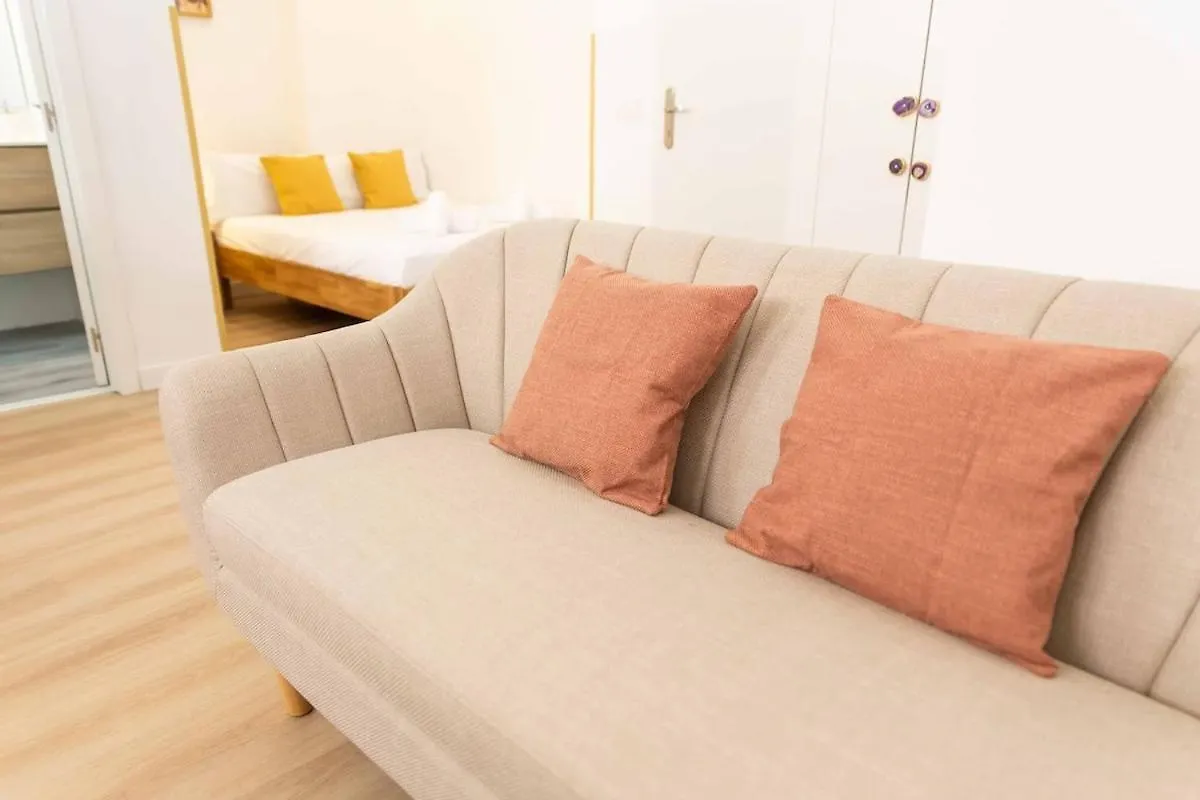 New Studio - Plaza Merced Málaga